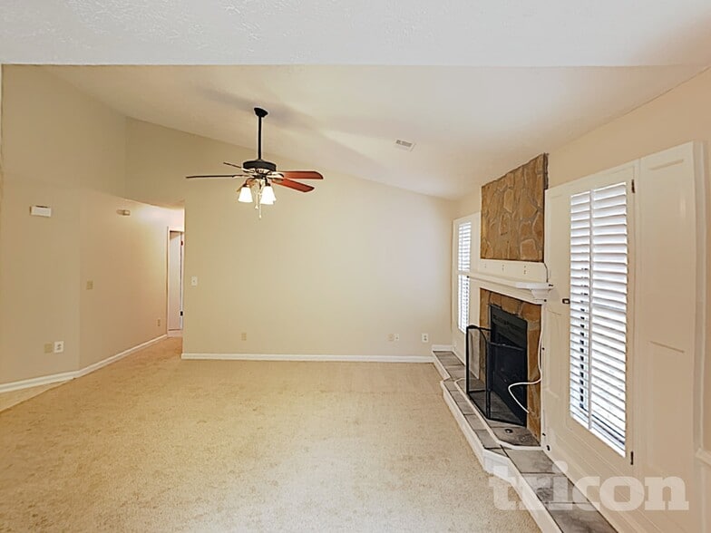 Building Photo - 2845 Spring Green Way