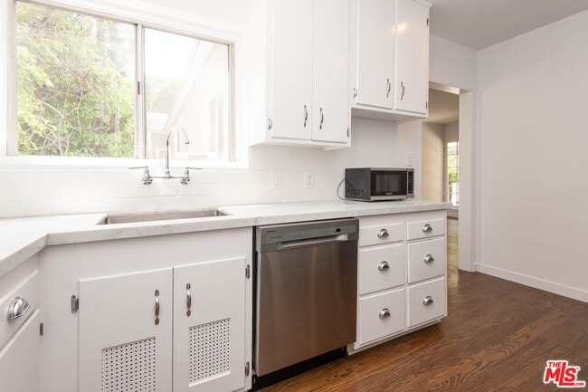 Building Photo - 9015 Rangely Ave