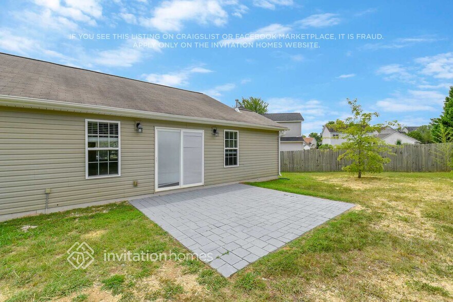 Building Photo - 5906 Barefoot Ln