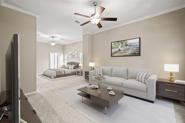 Building Photo - 2124 Gillette St