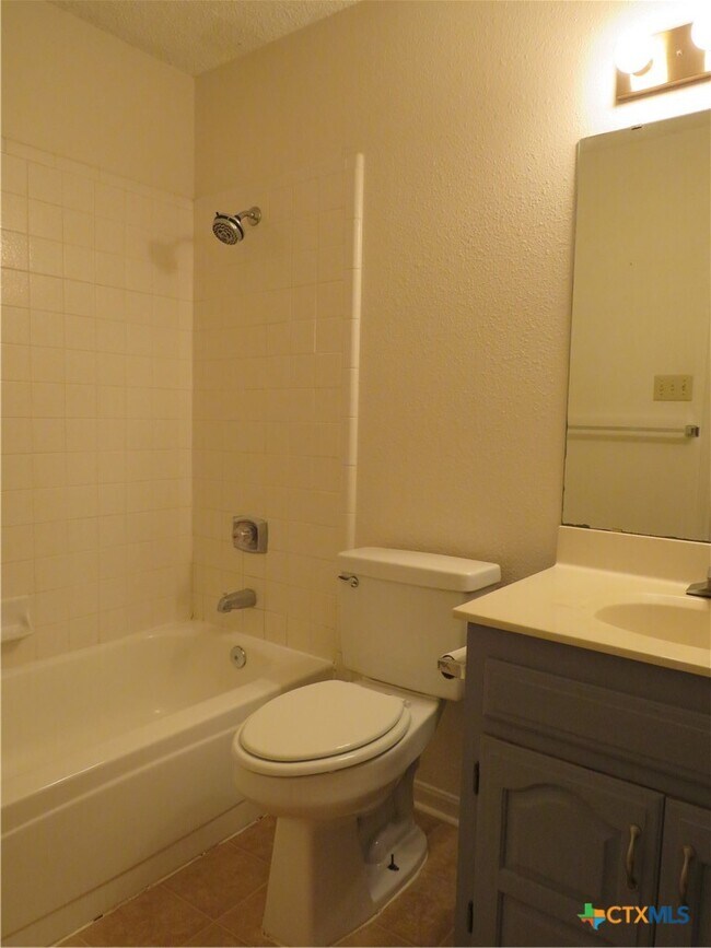 Building Photo - 2012 Starlight Dr