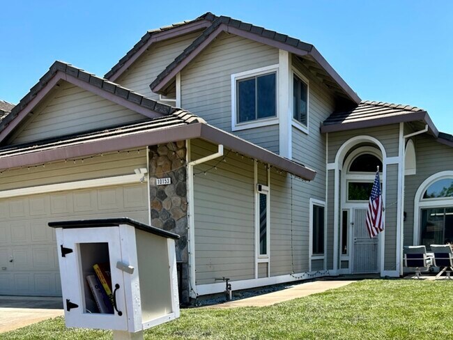 Primary Photo - 10153 Gatemont Cir