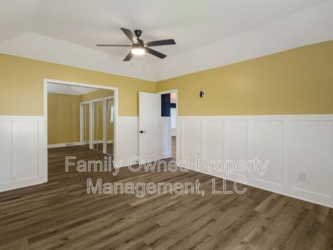 Building Photo - 23 Shadowmoss Pkwy