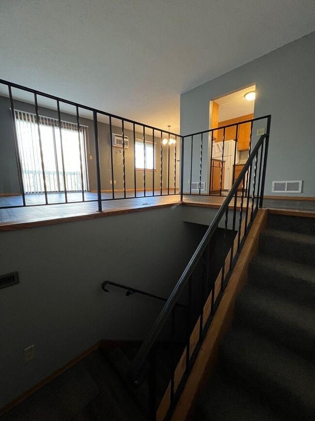 Building Photo - 2072 Bradley St