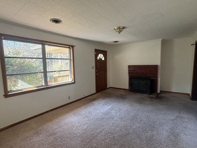 Building Photo - 1780 N Hl St Ext