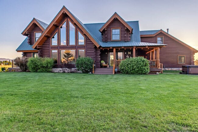 Building Photo - 2477 Middle Teton Rd