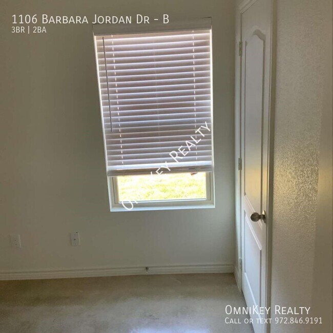 Building Photo - 1106 Barbara Jordan St