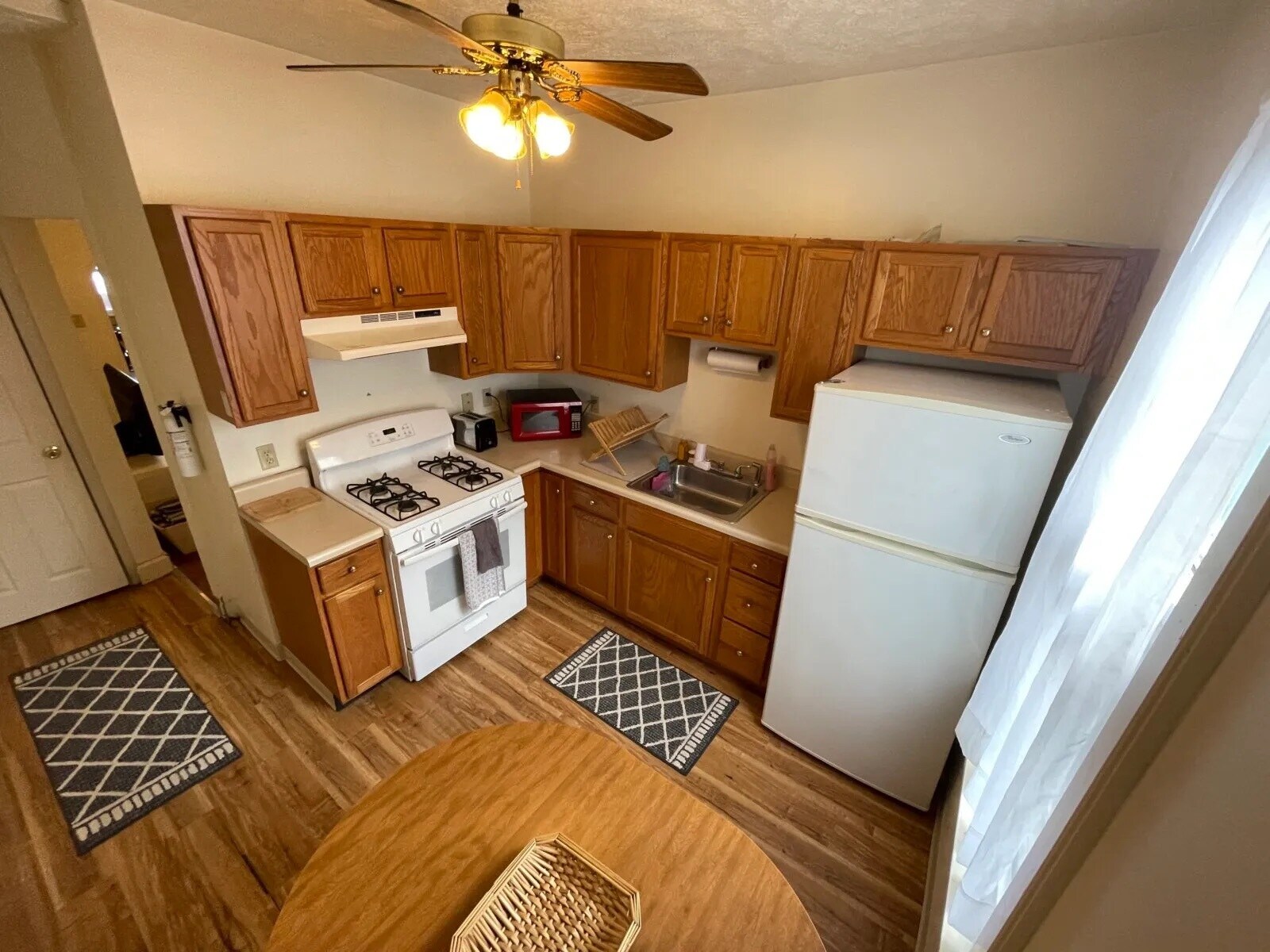 Building Photo - 211 Dunseith St