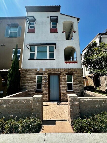 Primary Photo - 2762 Forino Ln