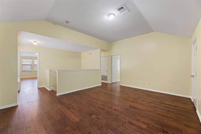 Building Photo - 10528 Cochron Dr