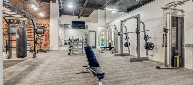 Building Photo - 301 N Akard St