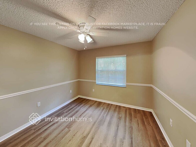 Building Photo - 7022 Morning Dove Loop W