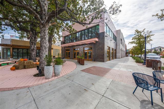 Building Photo - 734 N Montclair Ave