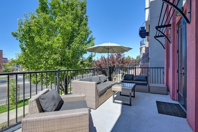 Building Photo - 3 bedroom | 2.5 bathroom | Crocker Village Brownstone