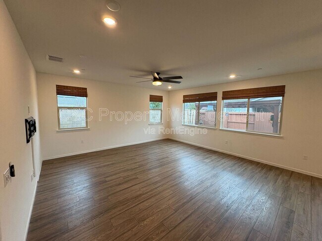 Building Photo - 7427 Tapiro Wy