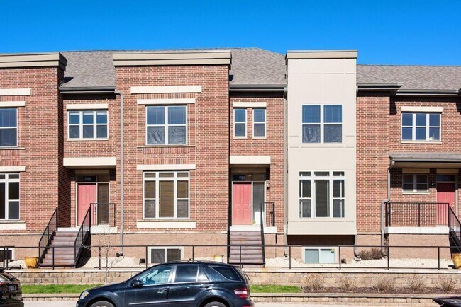 Building Photo - 737 Mercer Street