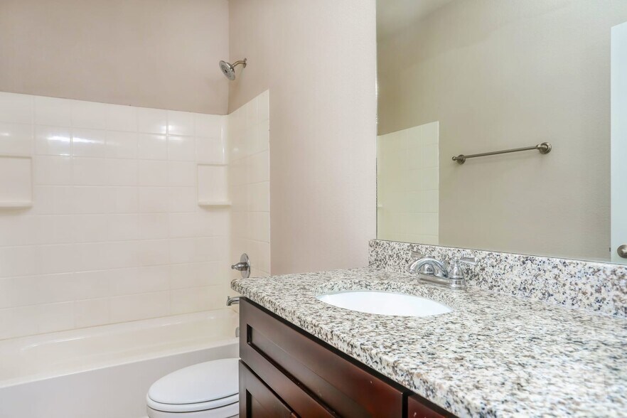 Building Photo - 10336 Ft Teran Trl