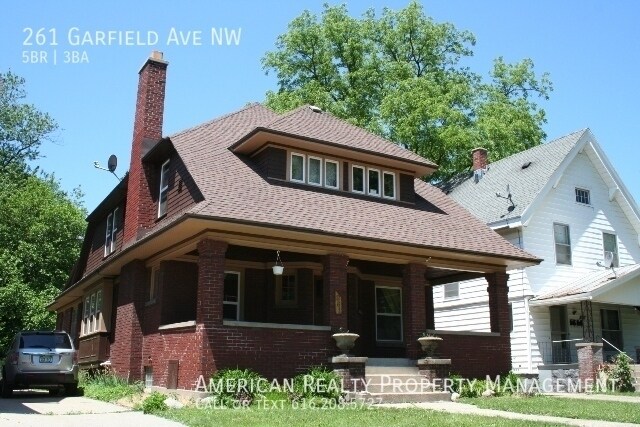 Primary Photo - 261 Garfield Ave NW