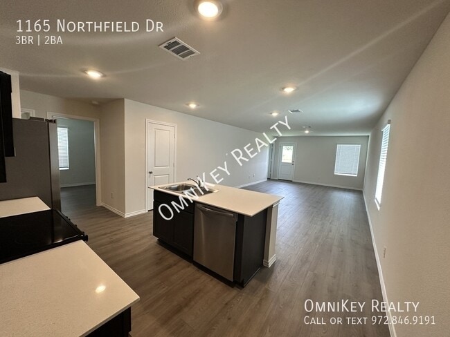 Building Photo - 1165 Northfield Dr