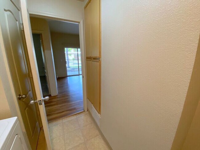 Building Photo - NW Reno Luxury 3 Bedroom Condo - Fitness Center, Pool, Club House