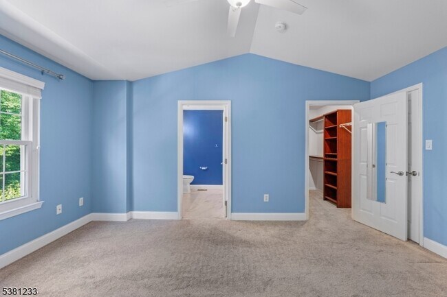 Building Photo - 15 Faxon Dr
