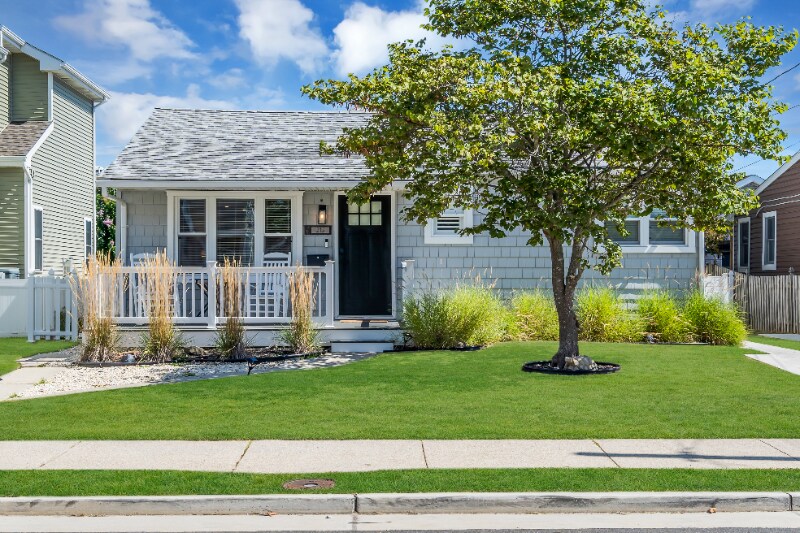 Primary Photo - 213 E Syracuse Ave