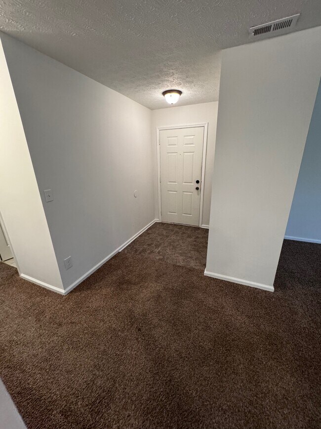 Building Photo - 3388 Fishinger Mill Dr