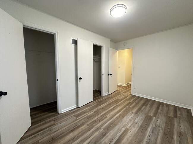 Building Photo - 3037 Horton St