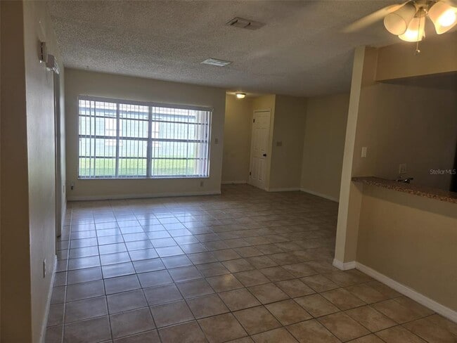 Building Photo - 369 Dundee Dr