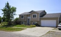Building Photo - 4 Bed, 2 Bath Hayden Home