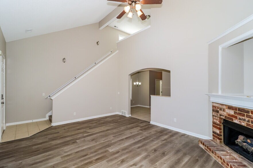 Building Photo - 9146 Cinderhill Cove E
