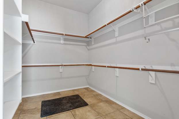 Building Photo - 20725 Mead Bend