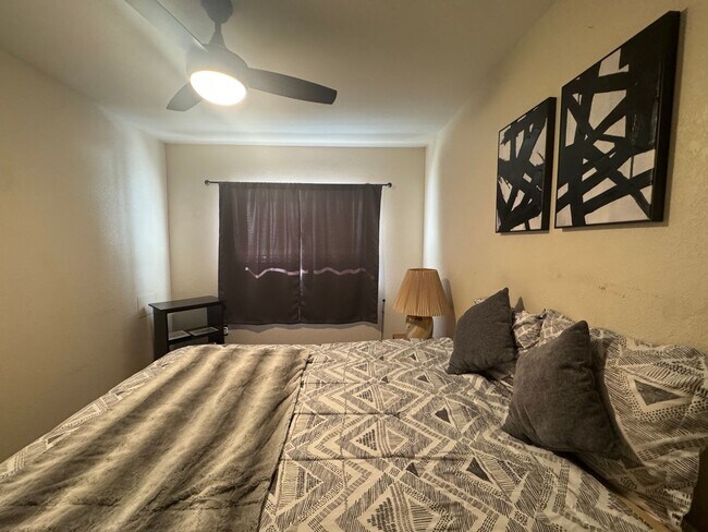 Building Photo - *2BR 2BA Furnished Condominium Riverfront with Dock, Private Beach