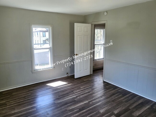 Building Photo - 509 Blaine St