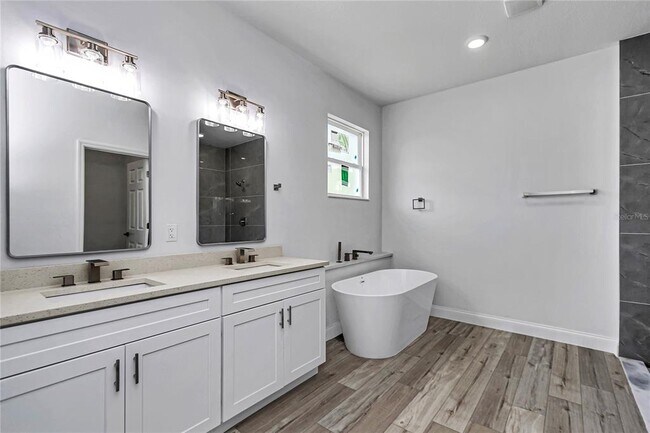 Building Photo - 16276 SW 17th Terr Rd