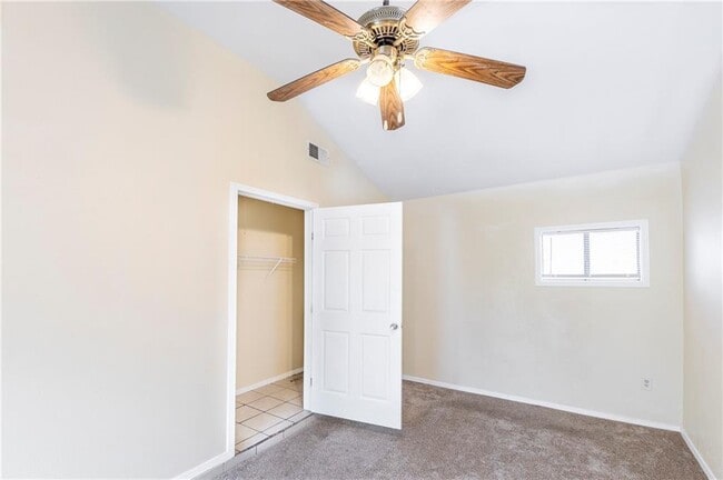 Building Photo - 2325 Bendridge Trail