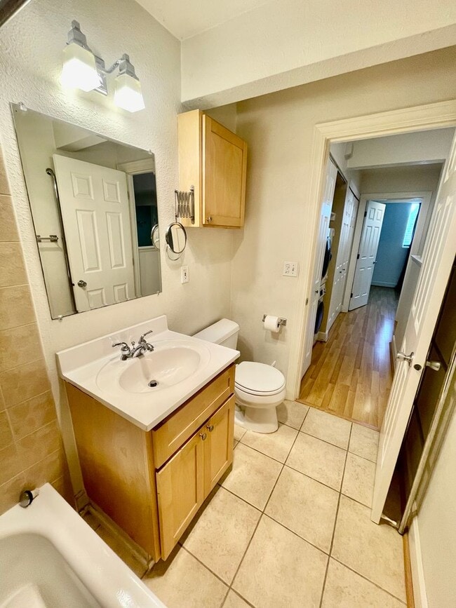 Building Photo - 2 WEEKS FREE RENT! Ground Floor- St. John'...