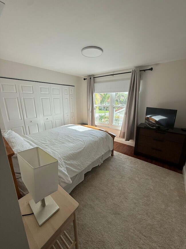 Building Photo - 1752 Harborside Cir