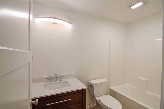 Building Photo - New South Hills Duplex Stunner!
