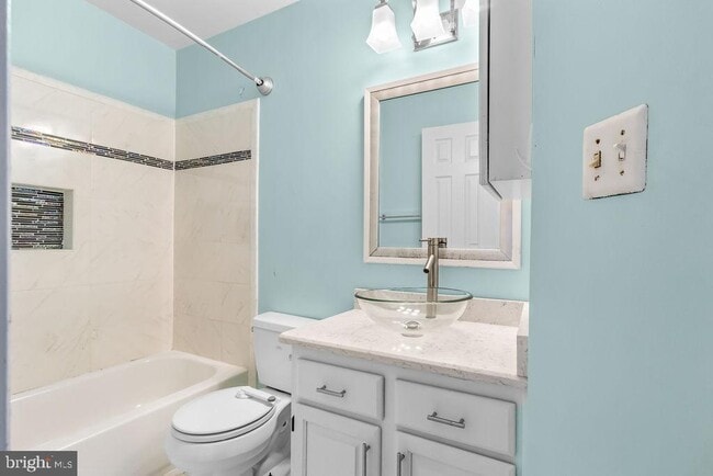 Building Photo - 58 Silver Moon Dr