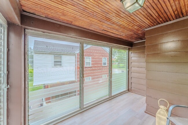 Building Photo - 5612 Colerain Ave