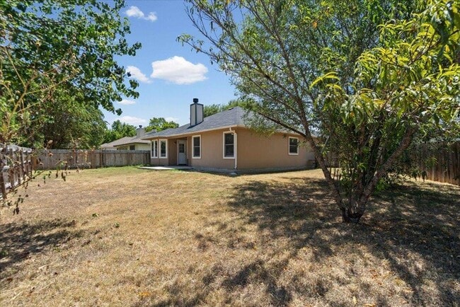 Building Photo - 1104 Winecup Ct