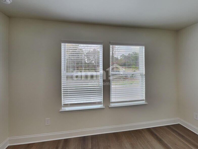 Building Photo - 3612 Creek View Cir