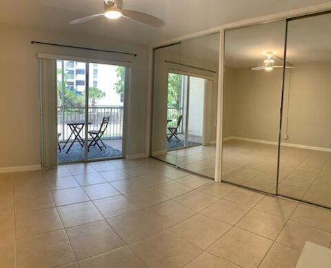 Building Photo - 3915 S Flagler Dr