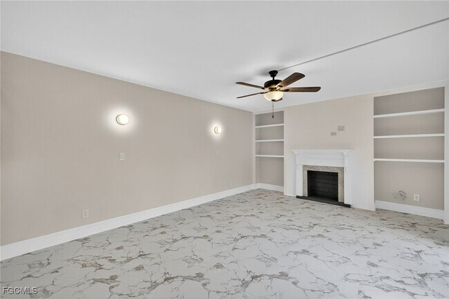 Building Photo - 12350 Woodrose Ct