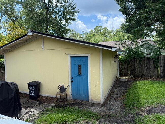 Building Photo - 4012 Myra St