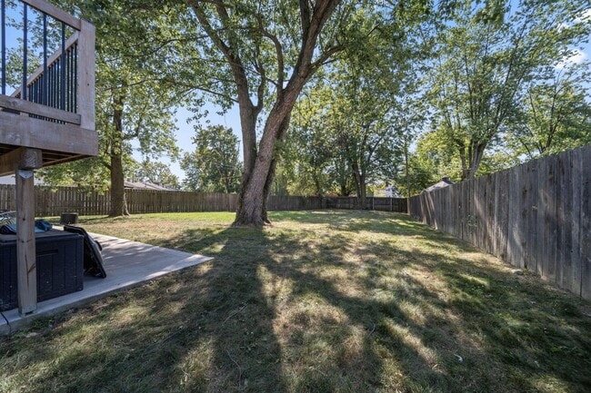 Building Photo - 299 Lombard Rd