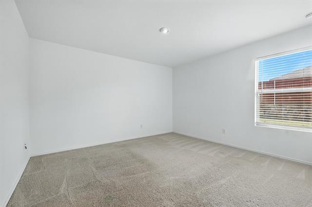 Building Photo - 1653 Bluffview Dr