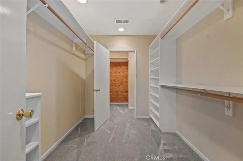 Building Photo - 5431 E El Jardin St