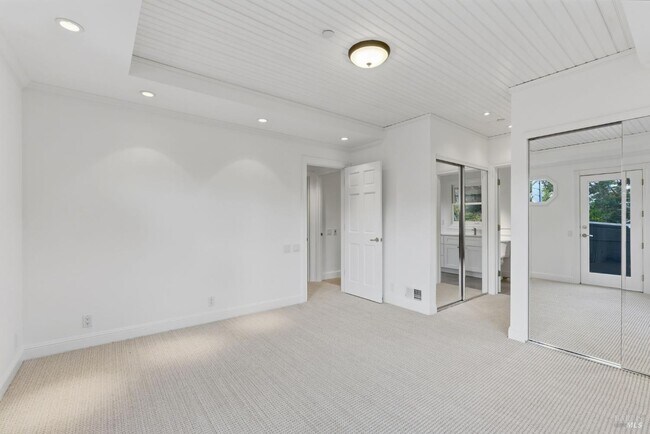 Building Photo - 309 Melrose Ave